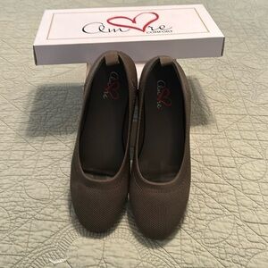 Olive color knit shoe worn once bought at Macys perfect condition Smoke pet free